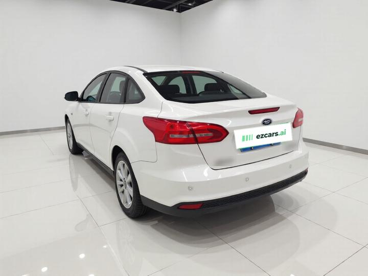 Focus 2015 Sedan 1.6L AT photo 4