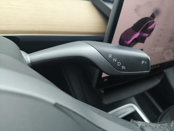 Model Y 2021 Standard Range RWD photo 6