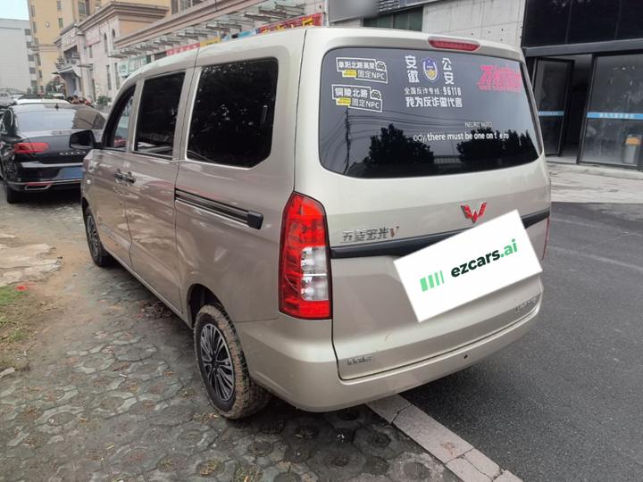 Wuling Hongguang V 2022 1.5L LAR photo 4