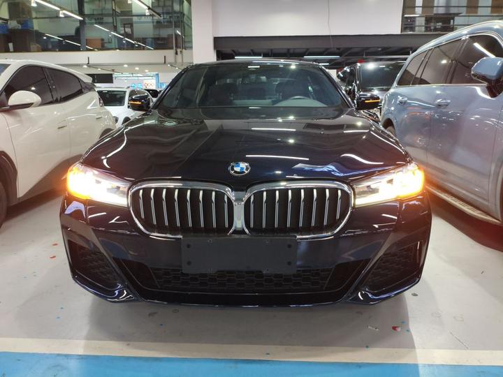 5 Series 2022 Facelift 525Li M Sport Package photo 2
