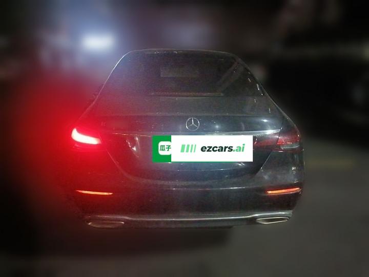 E-Class 2023 E 260 L photo 5