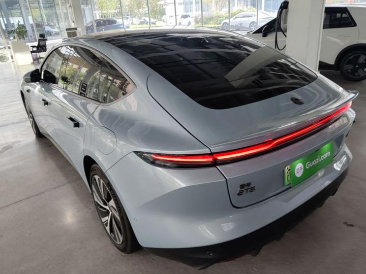 ET5 2022 75kWh photo 4