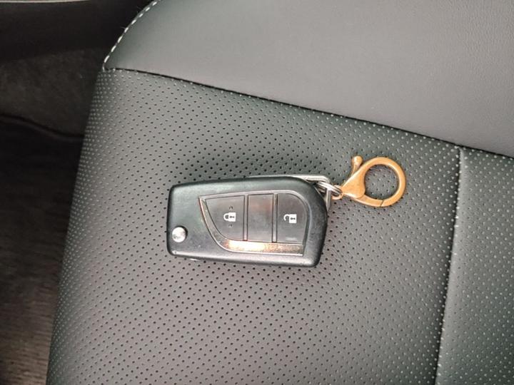 RAV4 2015 2.0L CVT RWD photo 8