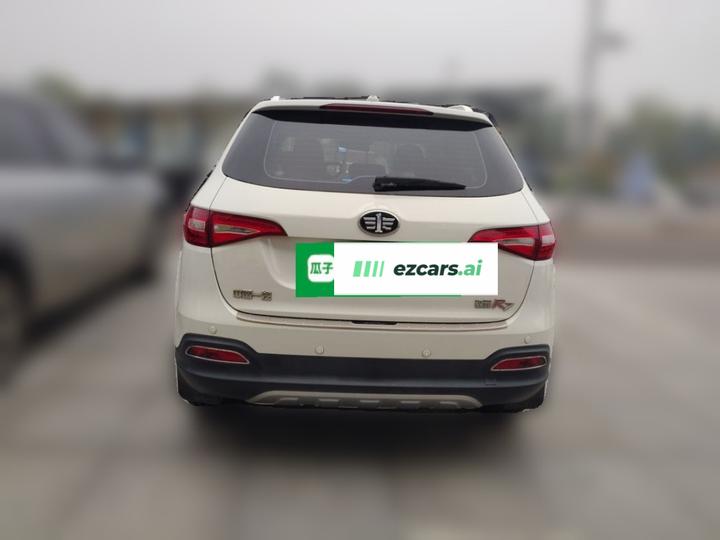 FAW Senia R7 2016 1.6L MT Smart photo 5