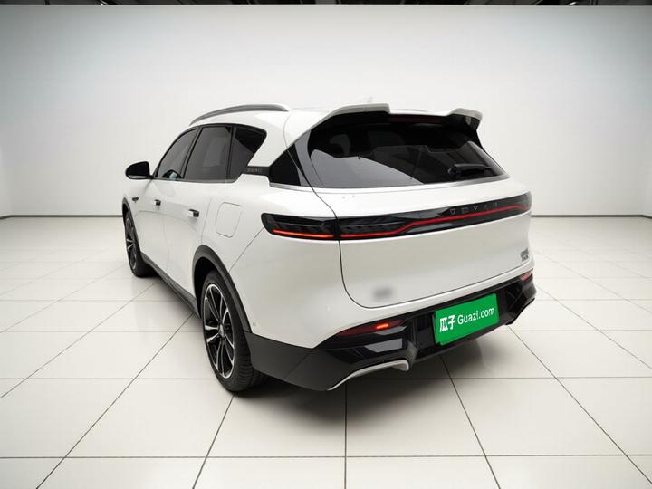 Voyah FREE 2024 Extended Range ADAS photo 4