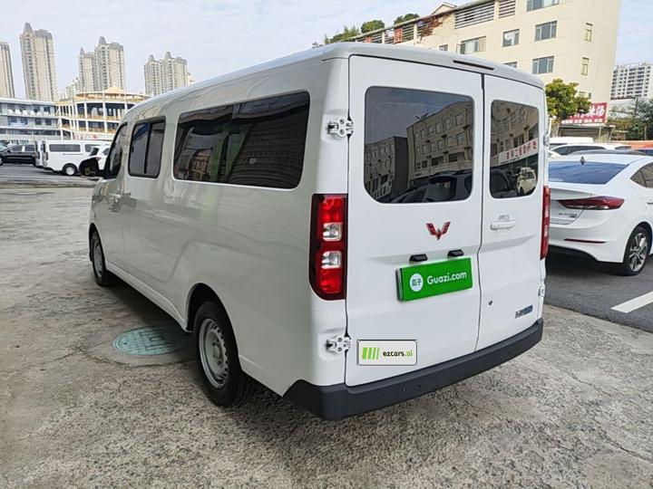 Wuling 2024 300km Comfort Bus 75kW photo 4
