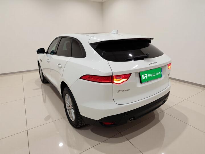 F-PACE 2018 2.0T AWD Exclusive photo 4