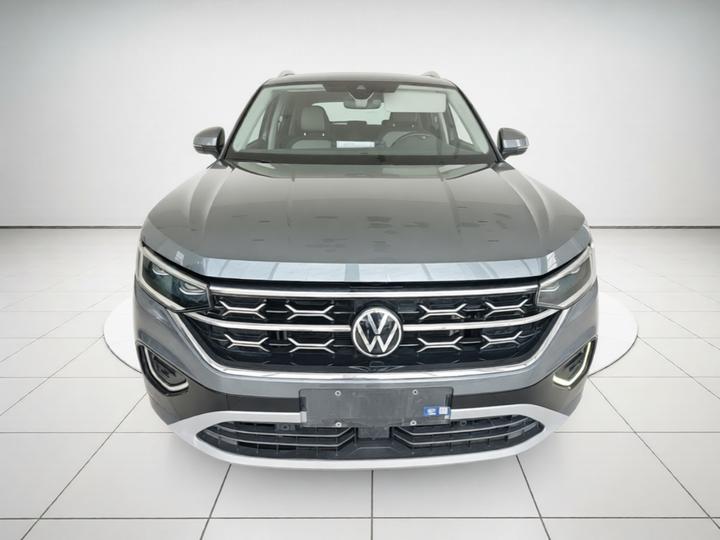 Tayron 2024 300TSI RWD Luxury Plus Advanced photo 2
