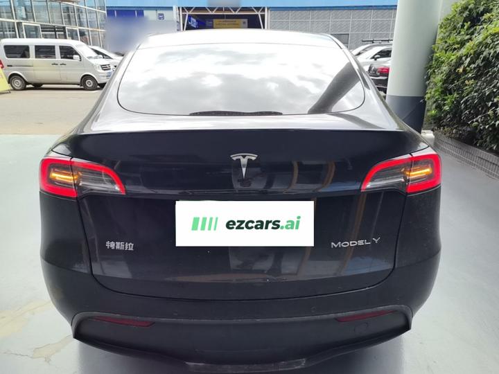Model Y 2022 RWD photo 3