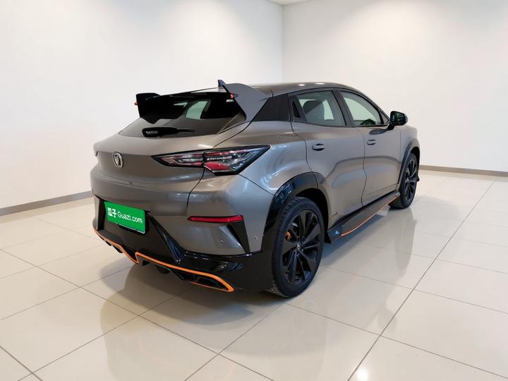 UNI-T 2022 1.5T Sport Flagship photo 6
