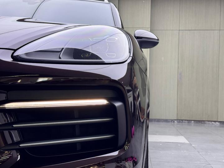 2022 Cayenne 3.0T Platinum photo 5