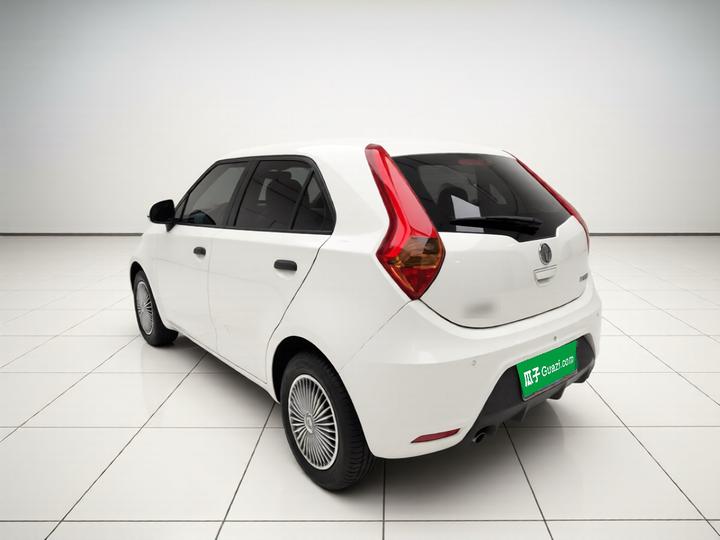 3 2016 1.3L AMT Comfort photo 4