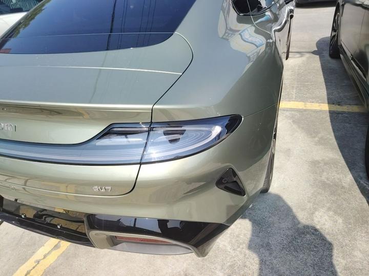 Xiaomi SU7 2024 RWD Extended Range High-end ADAS Pro photo 7