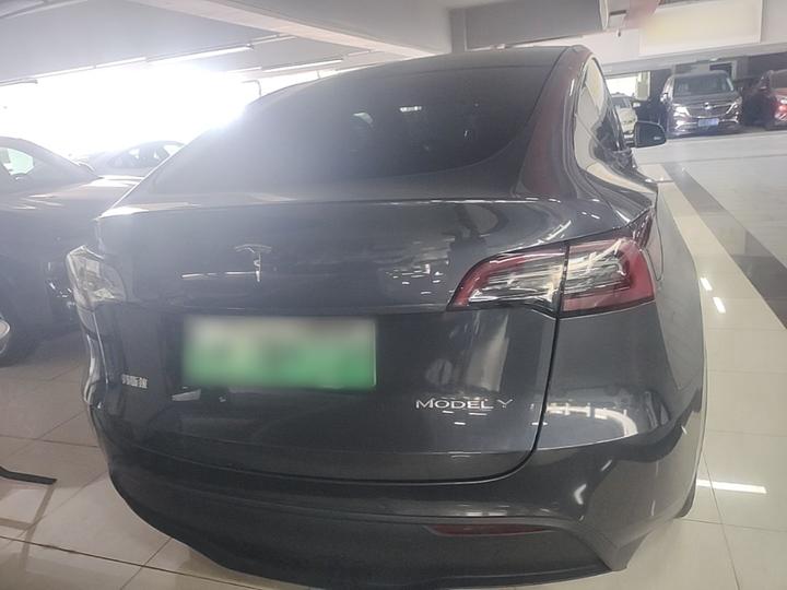 Model Y 2022 Facelift RWD photo 3