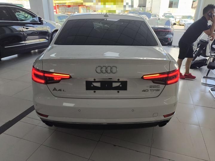 A4L 2018 30 Anniversary 40 TFSI Progressive photo 3