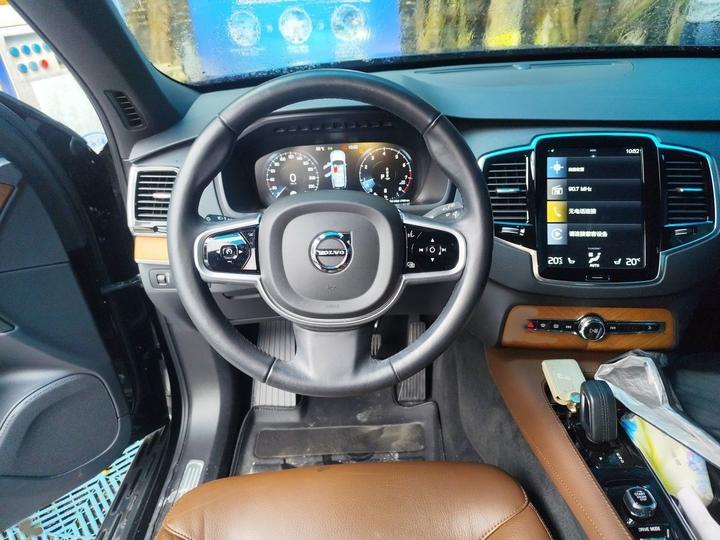 XC90 2021 B6 Luxury 7-Seater photo 3