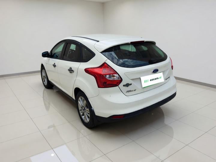 Focus 2012 Hatchback 1.6L MT Comfort photo 4