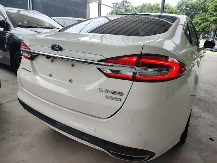 Mondeo 2017 EcoBoost 180 Fashion photo 4
