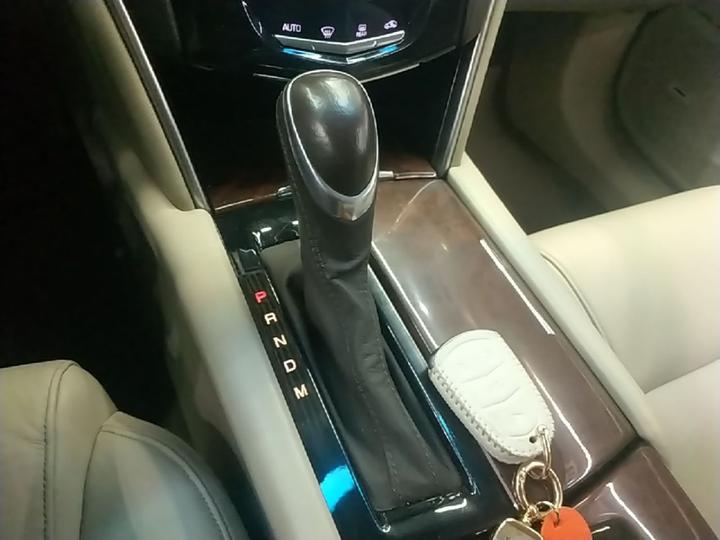 XTS 2016 28T Tech photo 5