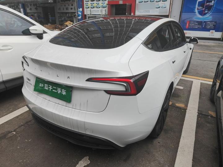 Model 3 2023 RWD photo 6