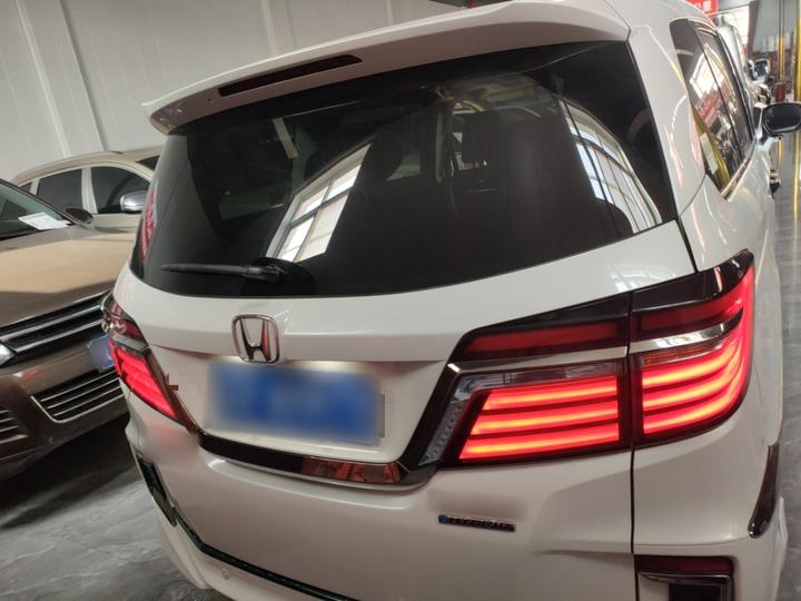 Elysion 2019 2.0L Hybrid Luxury photo 3