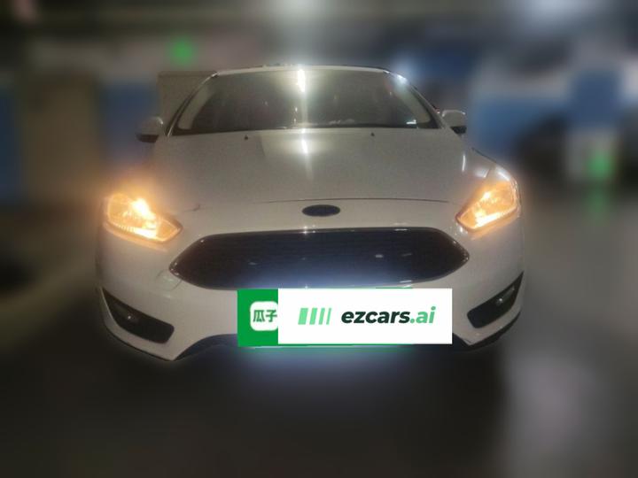 Focus 2017 Hatchback 1.6L AT Comfort photo 2