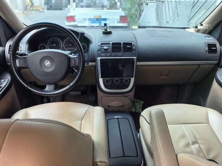 GL8 2014 2.4L Executive photo 5