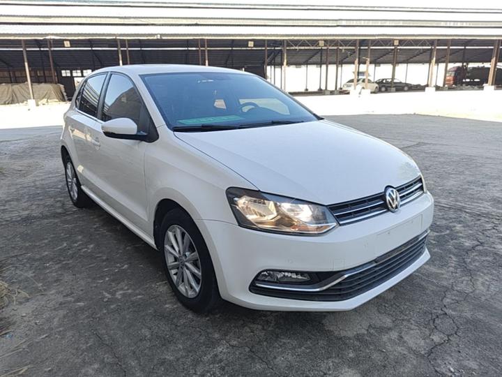 Polo 2016 1.6L AT Luxury photo 3
