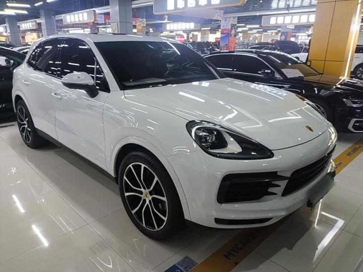 2019 Cayenne 3.0T photo 3