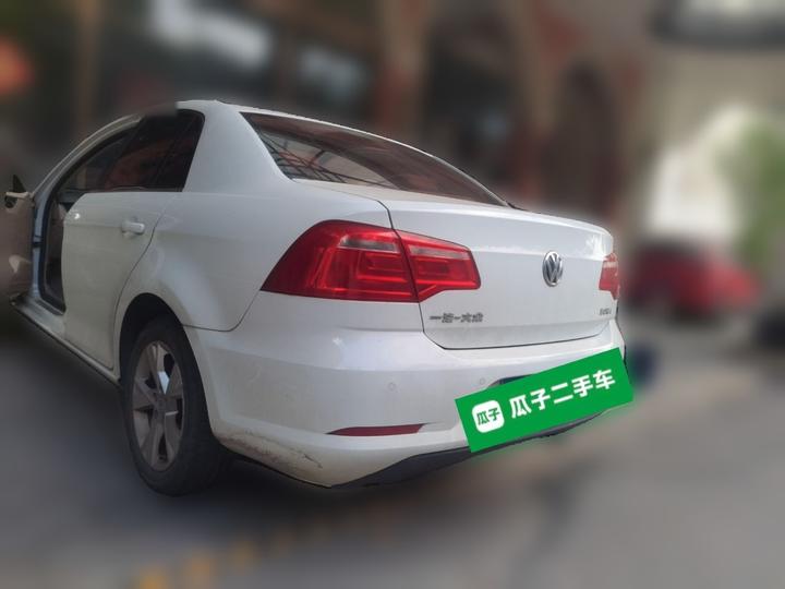 Bora 2015 1.6L AT Comfort photo 4
