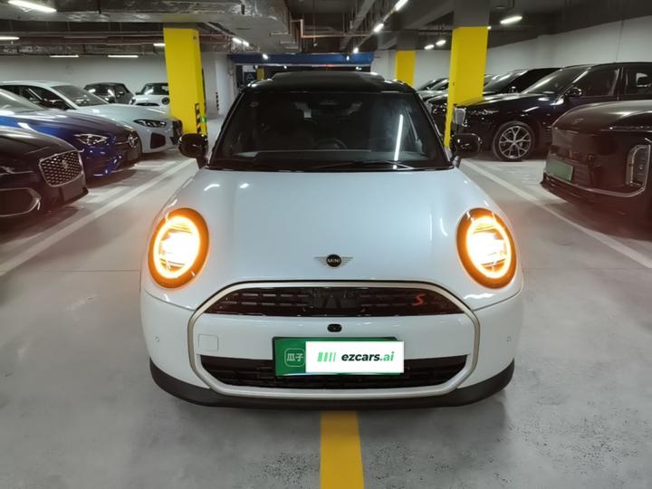 2025 2.0T COOPER S 5-Door photo 2