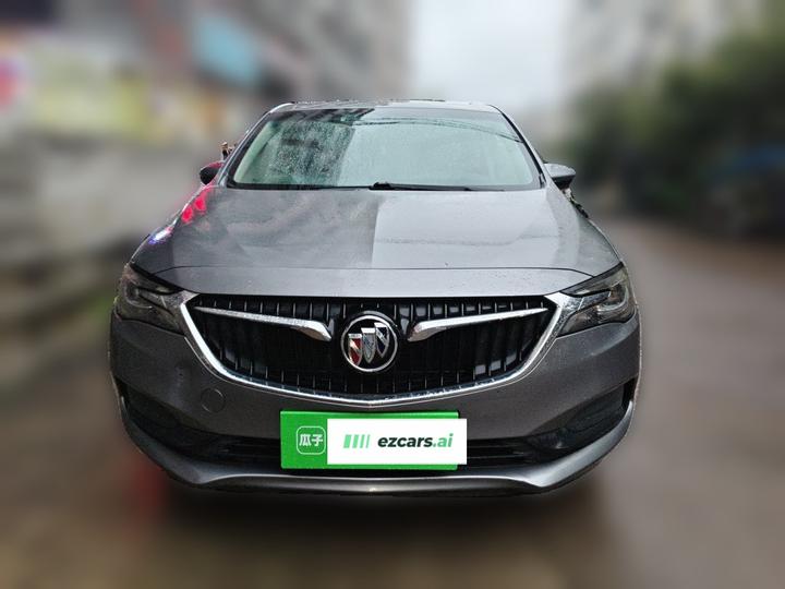 GL6 2018 18T 6-Seater Elite photo 2