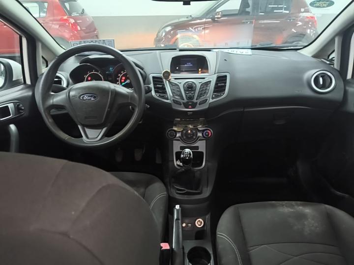 2013 Hatchback 1.5L MT Fashion photo 5