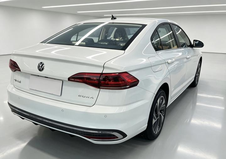 Bora 2026 200TSI DSG photo 2