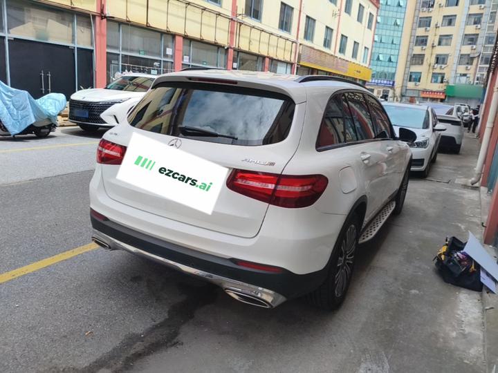 GLC 2017 GLC 200 4MATIC photo 4