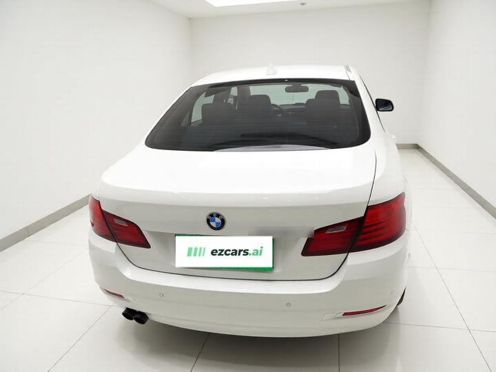5 Series 2017 525Li Leading photo 3