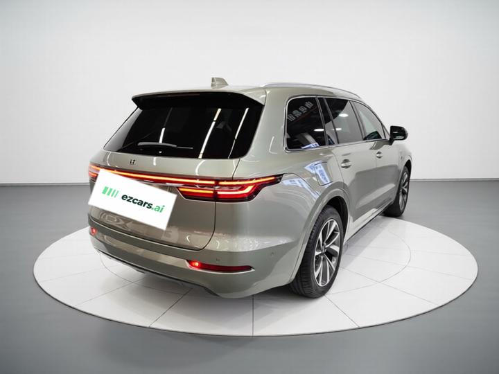 Li Auto ONE 2021 EREV 6-Seater photo 6