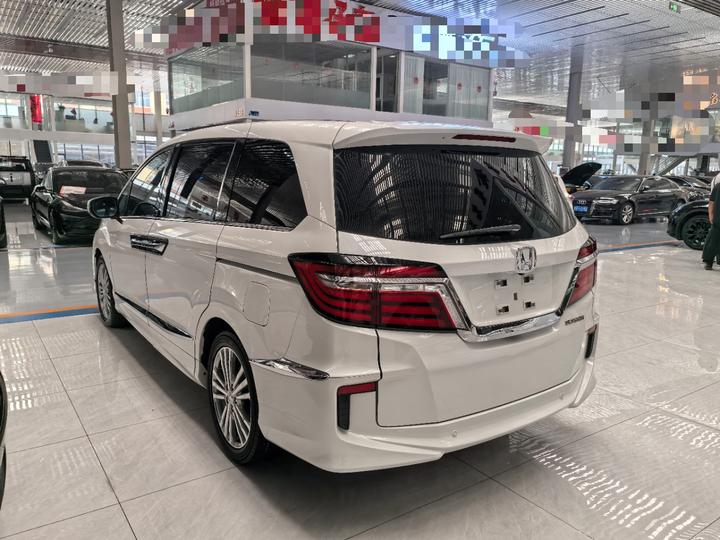 Elysion 2016 2.4L Luxury photo 4