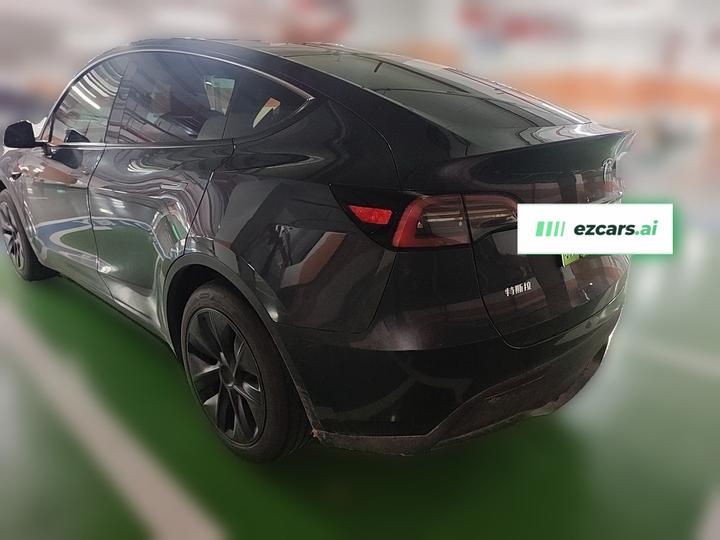 Model Y 2024 RWD photo 4