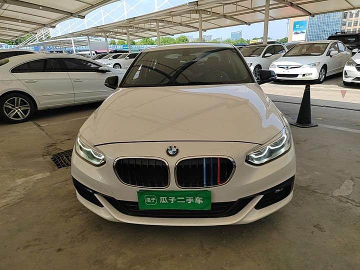 1 Series 2018 Facelift 118i Sport photo 2