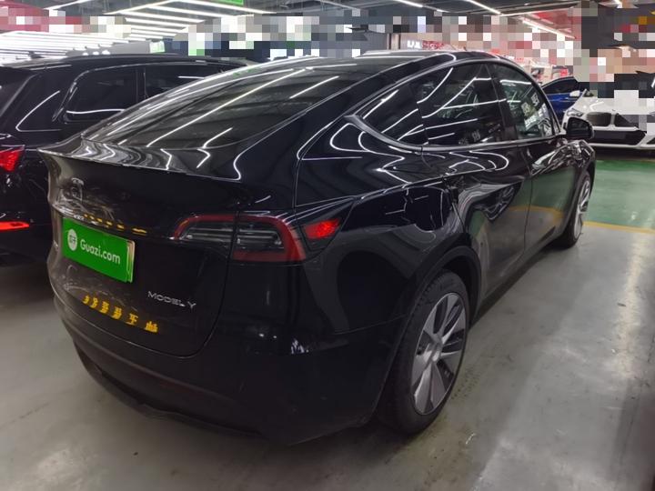 Model Y 2022 Facelift RWD photo 4