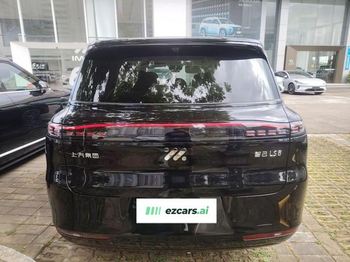 IM Motors LS8 2026 52 Max+ Tech Flagship 5-Seater photo 3