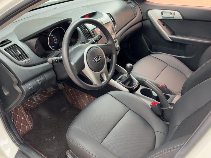 Forte 2014 1.6L MT GL photo 8