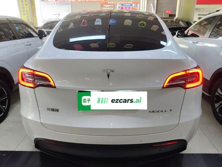 Model Y 2022 Facelift RWD photo 5