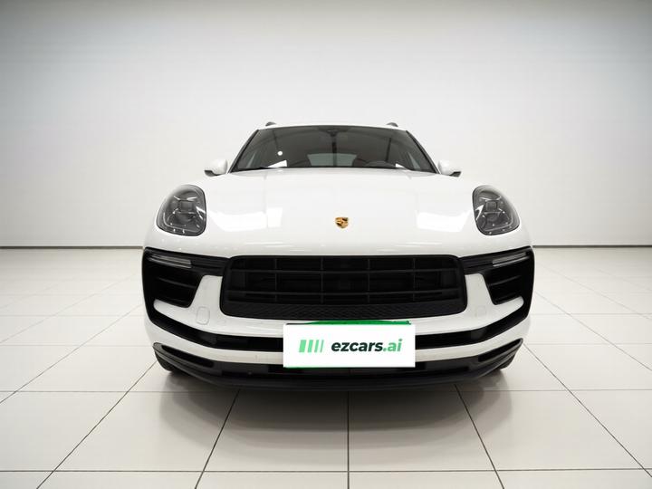 2022 Macan 2.0T photo 2