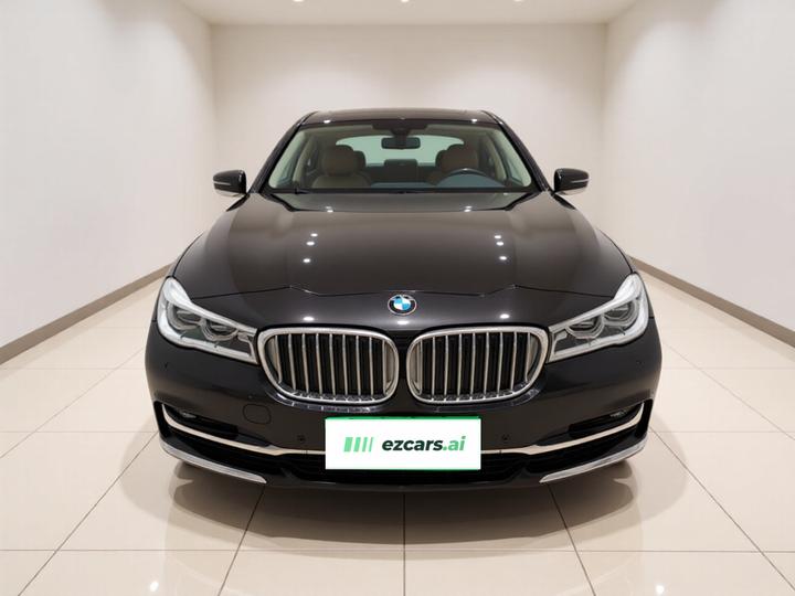7 Series 2018 740Li Leading Excellence photo 2