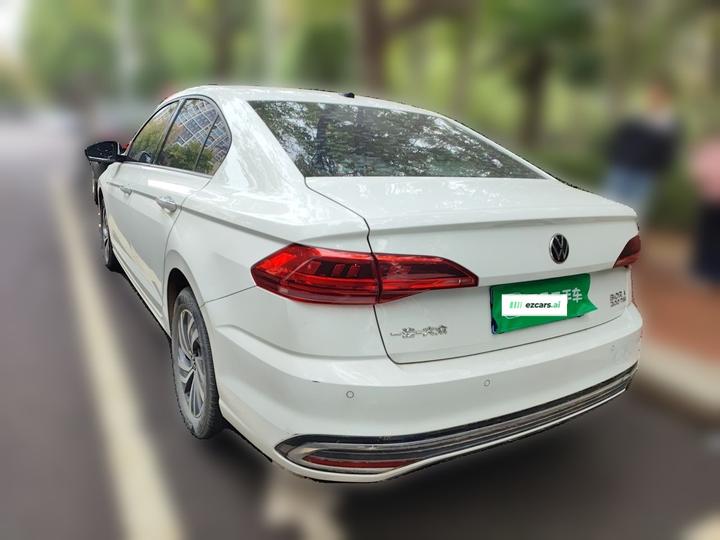 Bora 2023 200TSI DSG photo 4