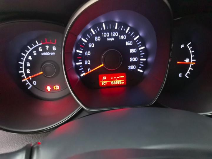 K2 2015 Hatchback 1.4L AT GLS photo 6
