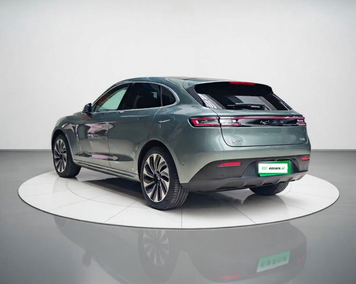 HIMA AITO M5 2022 EREV AWD Flagship photo 4