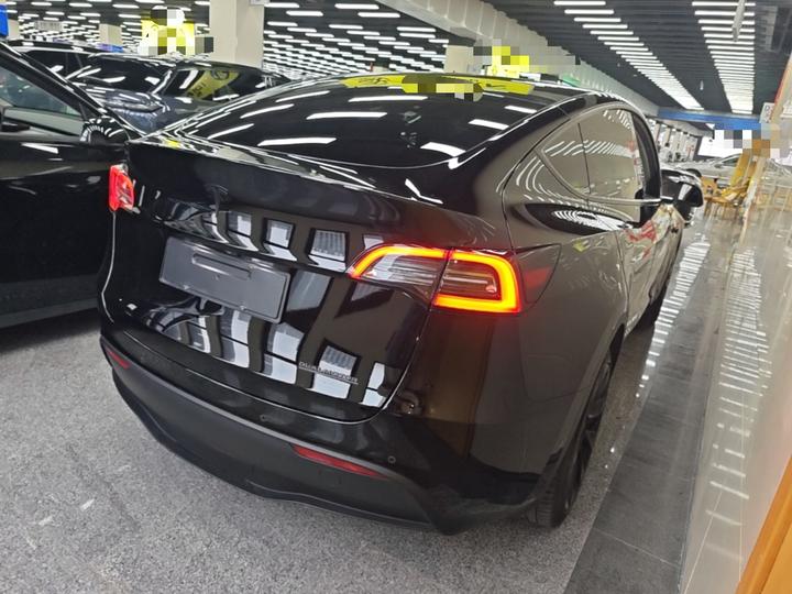 Model Y 2022 RWD photo 4